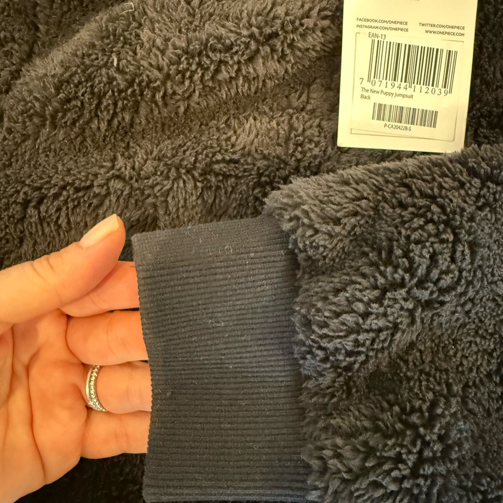 ONEPIECE Black Hooded Onesie - new puppy jumpsuit - small. BRAND NEW WITH TAGS - Picture 5 of 10